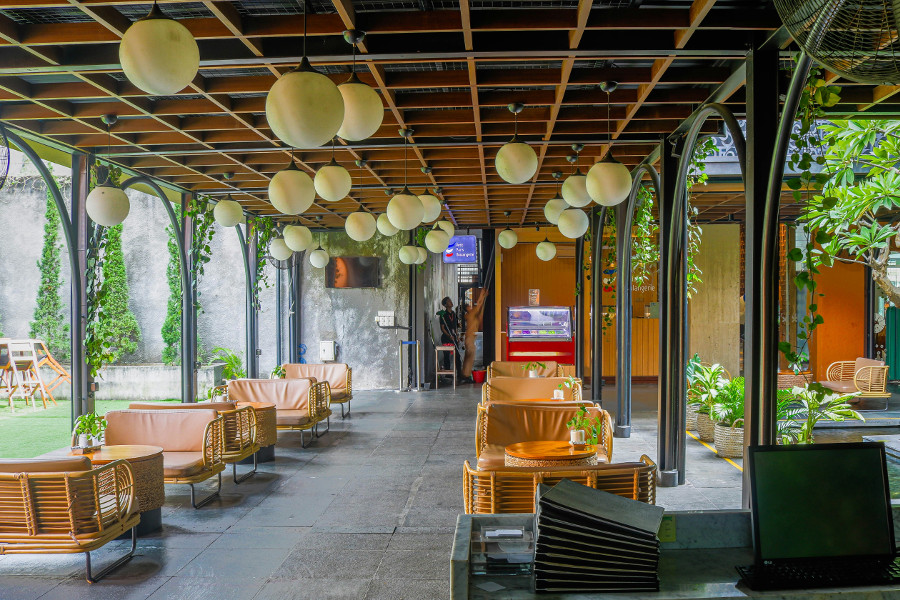 cafe ambience