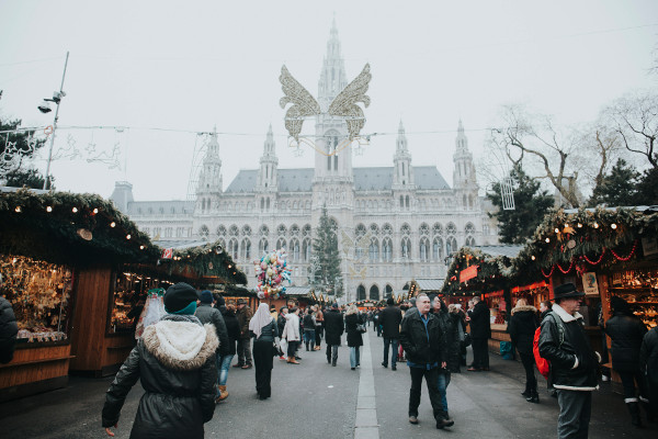 The Magic of Christmas Markets: Getting Into the Holiday Spirit and Enjoying the Ambience