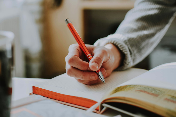 How to Start a Journal for Creative Writing - Tips, Prompts & Techniques