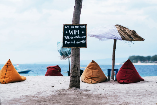 How to Undergo a 30-Day Digital Detox: A Journey Back to Yourself