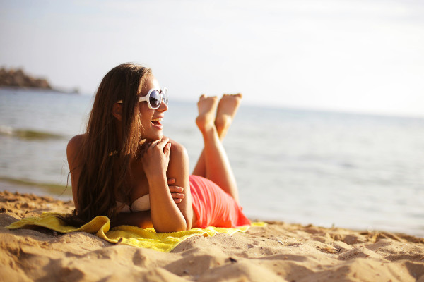 How to Stay Present on Holiday: Using Tech Without Ruining Your Vacation