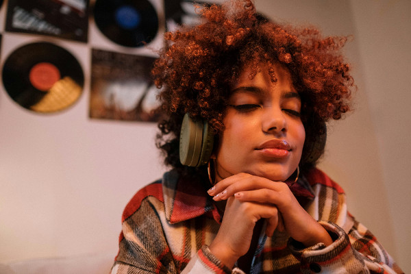 10 Playlist Ideas for Different Moods: Use Music to Lift Your Spirits