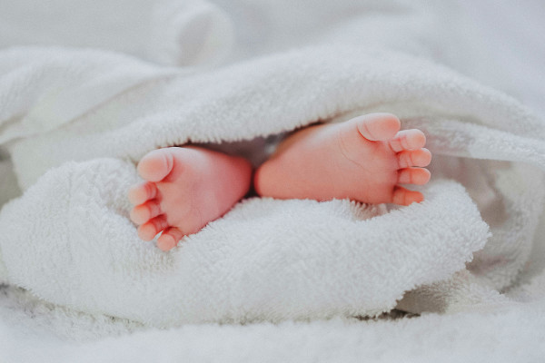 How to Celebrate the Arrival of a New Baby in the Family?