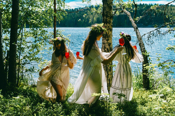 How to Celebrate Summer Solstice? - History, Activities and Traditions Around the World