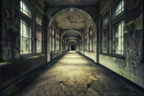 Into the Decay: A Guide to Urbex and The Allure of Visiting Abandoned Spaces